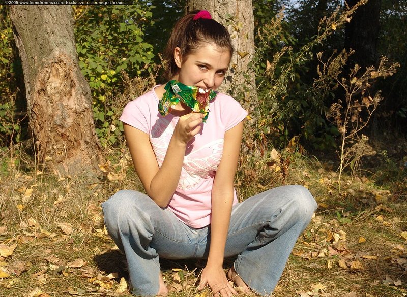 Дина, 23